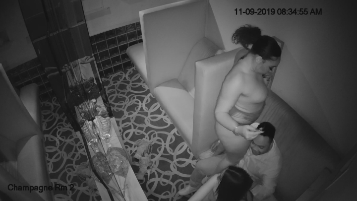 Скрытая камера в доме голые