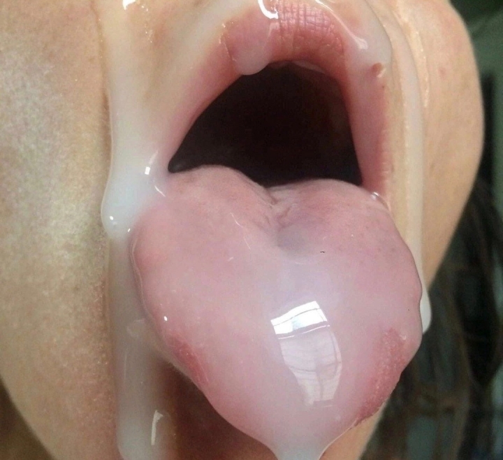 Кончил в рот крупным планом